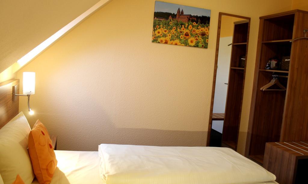 Zur Lindenau Hotel Ruedesheim am Rhein Exterior photo